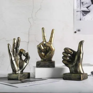 تماثيل مكتب لفتة إصبع يد منحوتة من الراتنج . Resin Hand Finger Gesture Desk Statues Sculpture for