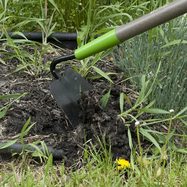 AMES 2825400 Forged Garden Hoe, 6-1/4 in W Blade, 5-1/2 in L Blade, Steel Blade, Fiberglass Handle, 57-3/8 in OAL