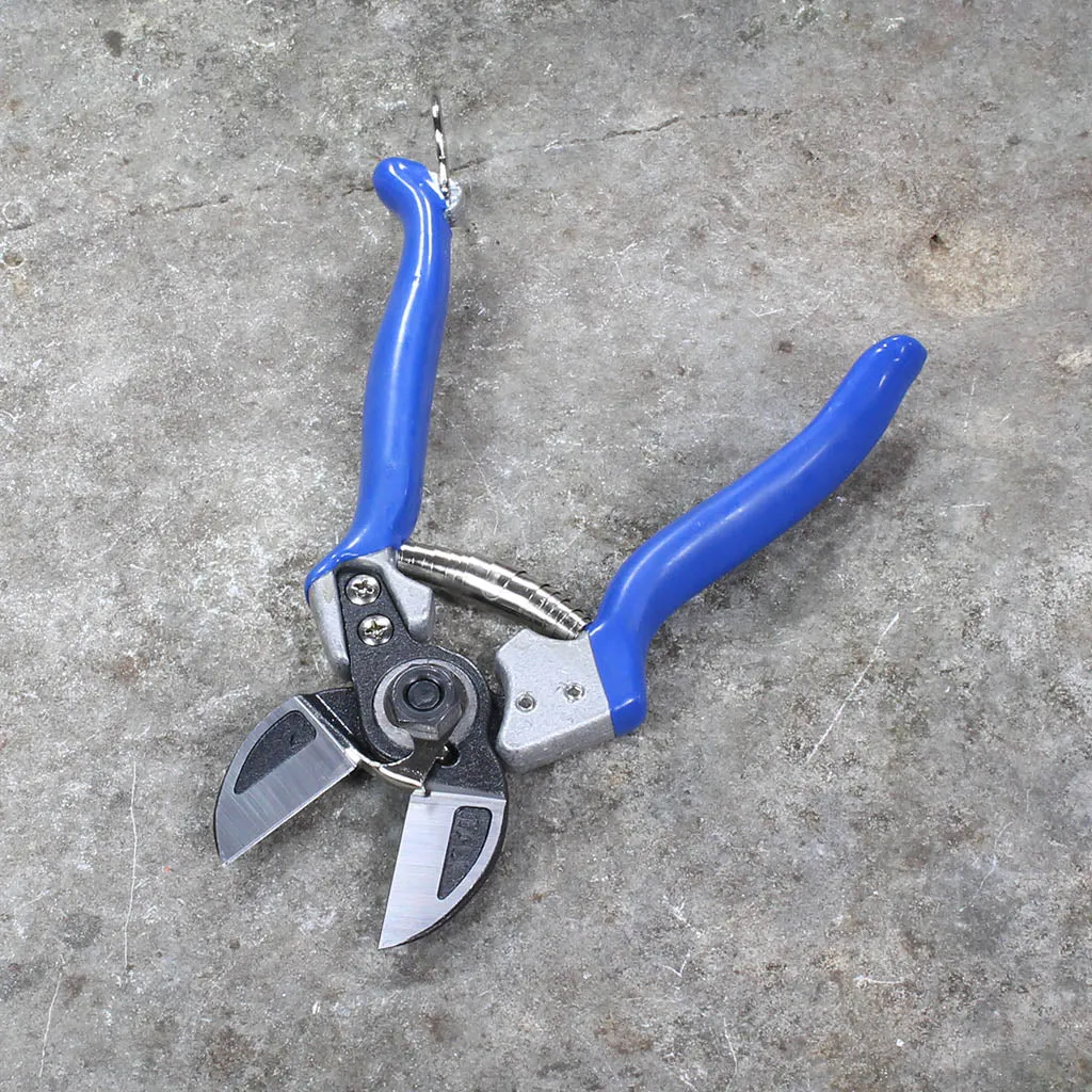 Double Cutting Pruning Shears A2 by Vesco