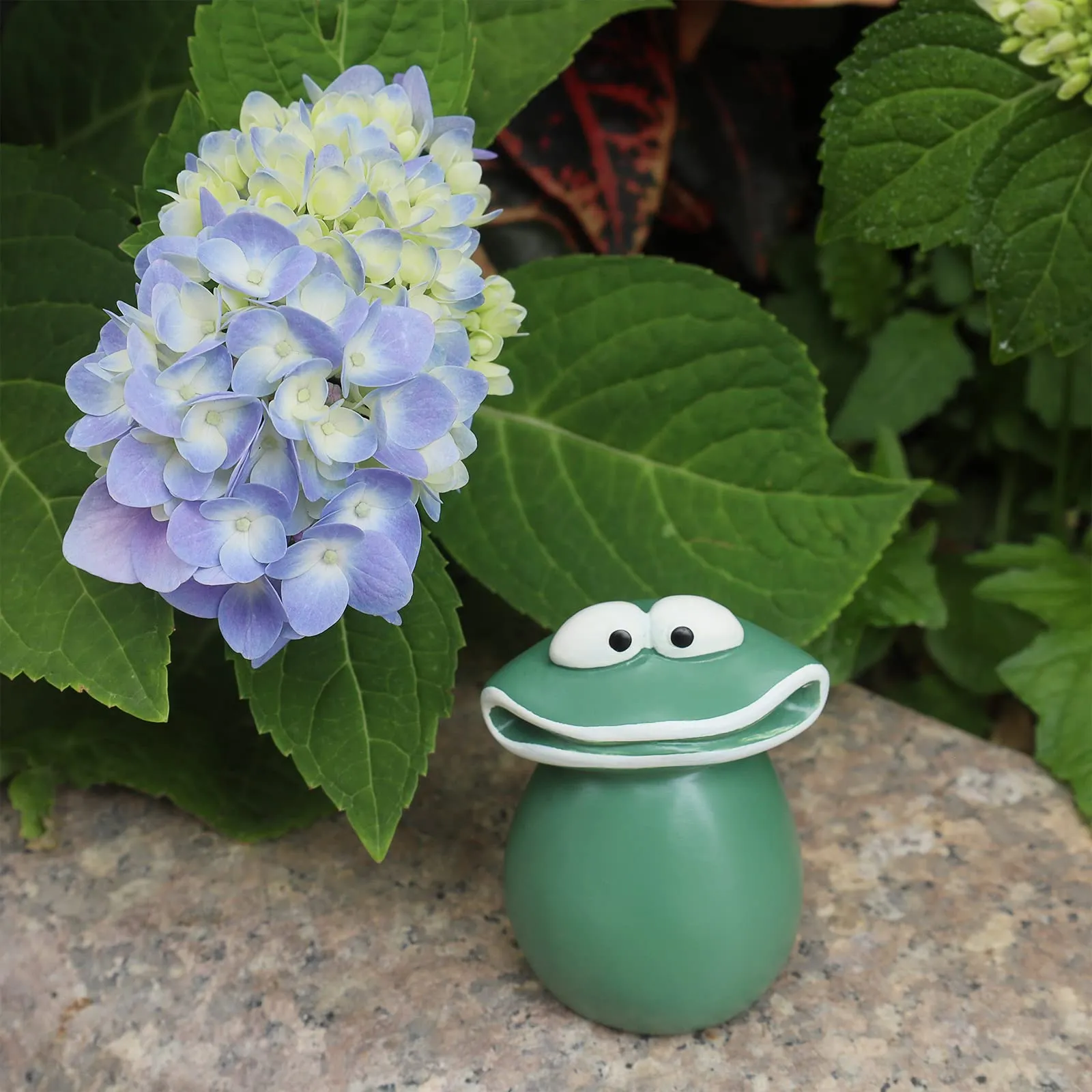 Frog Statues for Garden Big Mouth Frog Statues Waterproof Handmade,Outdoor Frog Decoration Garden Frog Statues Suitable for Decorating Courtyards, Balconies, and Lawns - Animal Gardening Gifts