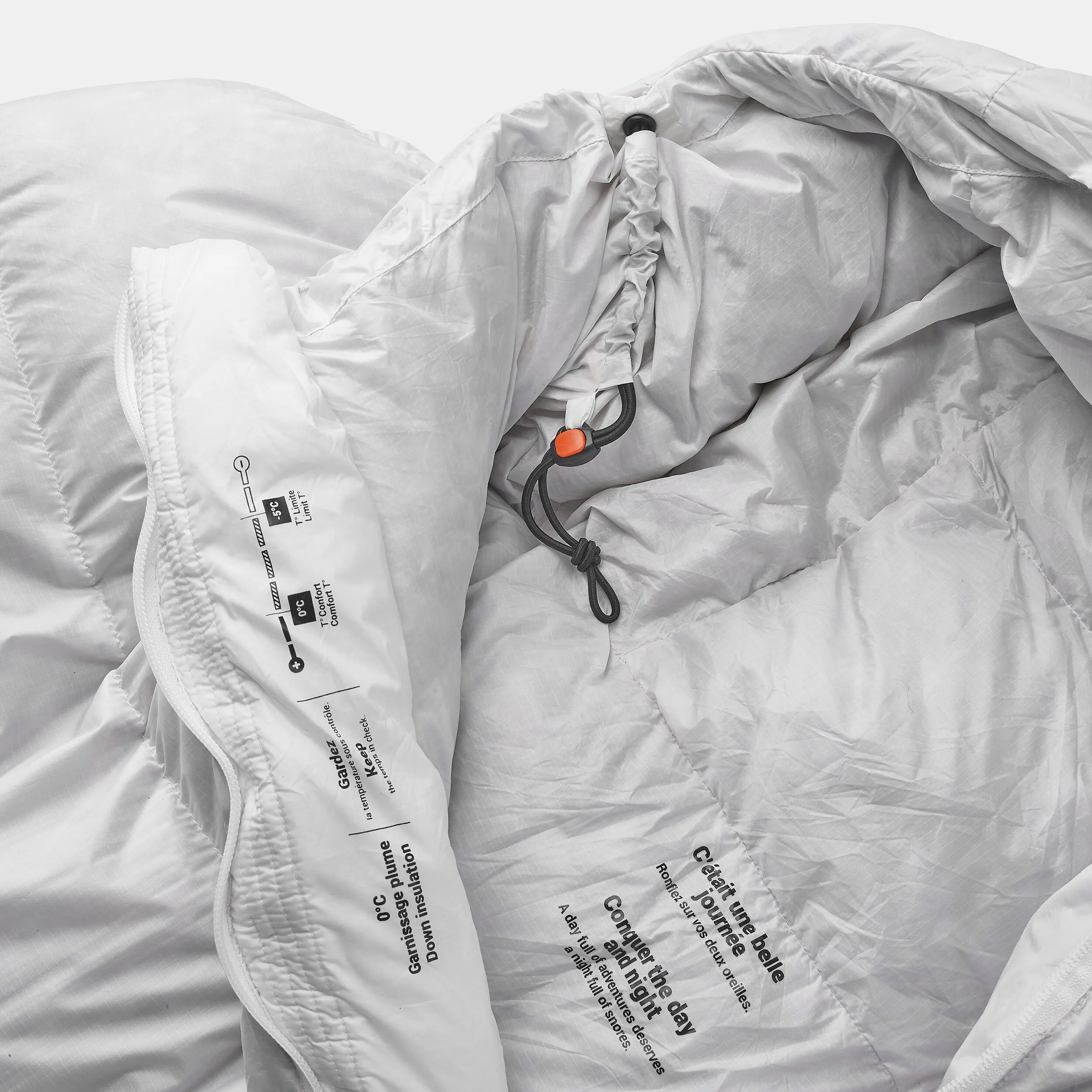 Hiking sleeping bag Forclaz MT900 down