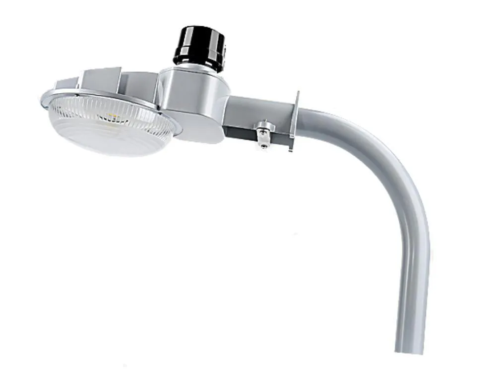 LED Dusk to Dawn Security Light, 65 Watts, 8800 Lumens, 5000K, Wall Mount, 120-277V