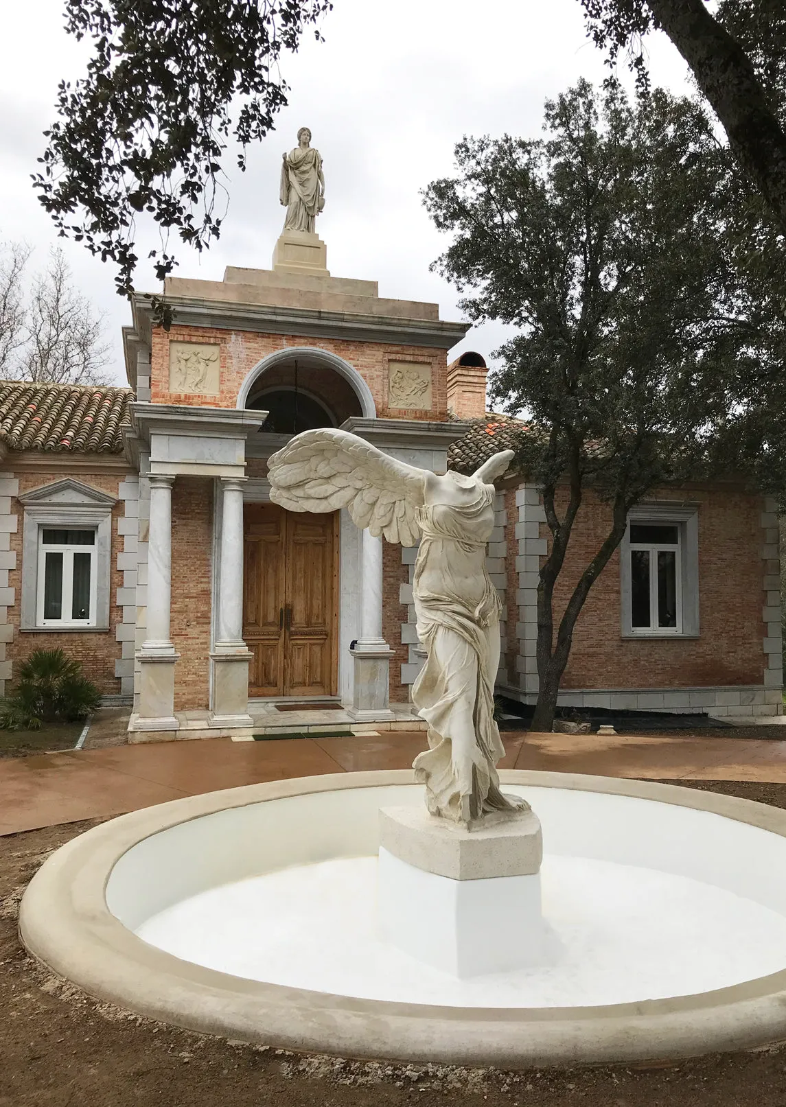 Nike Life-size Statue (Large) - Winged Victory of Samothrace