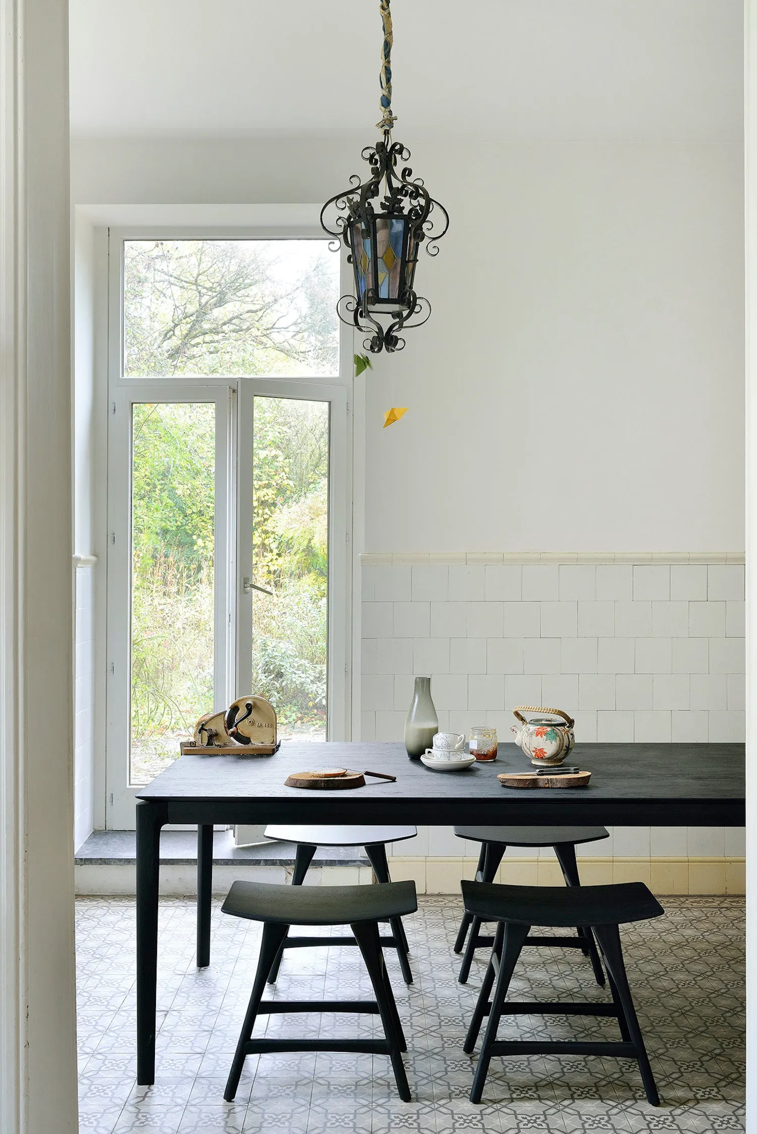 Oak Osso Black Dining Stool - Varnished