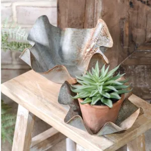 Rustic Scallop Bowl