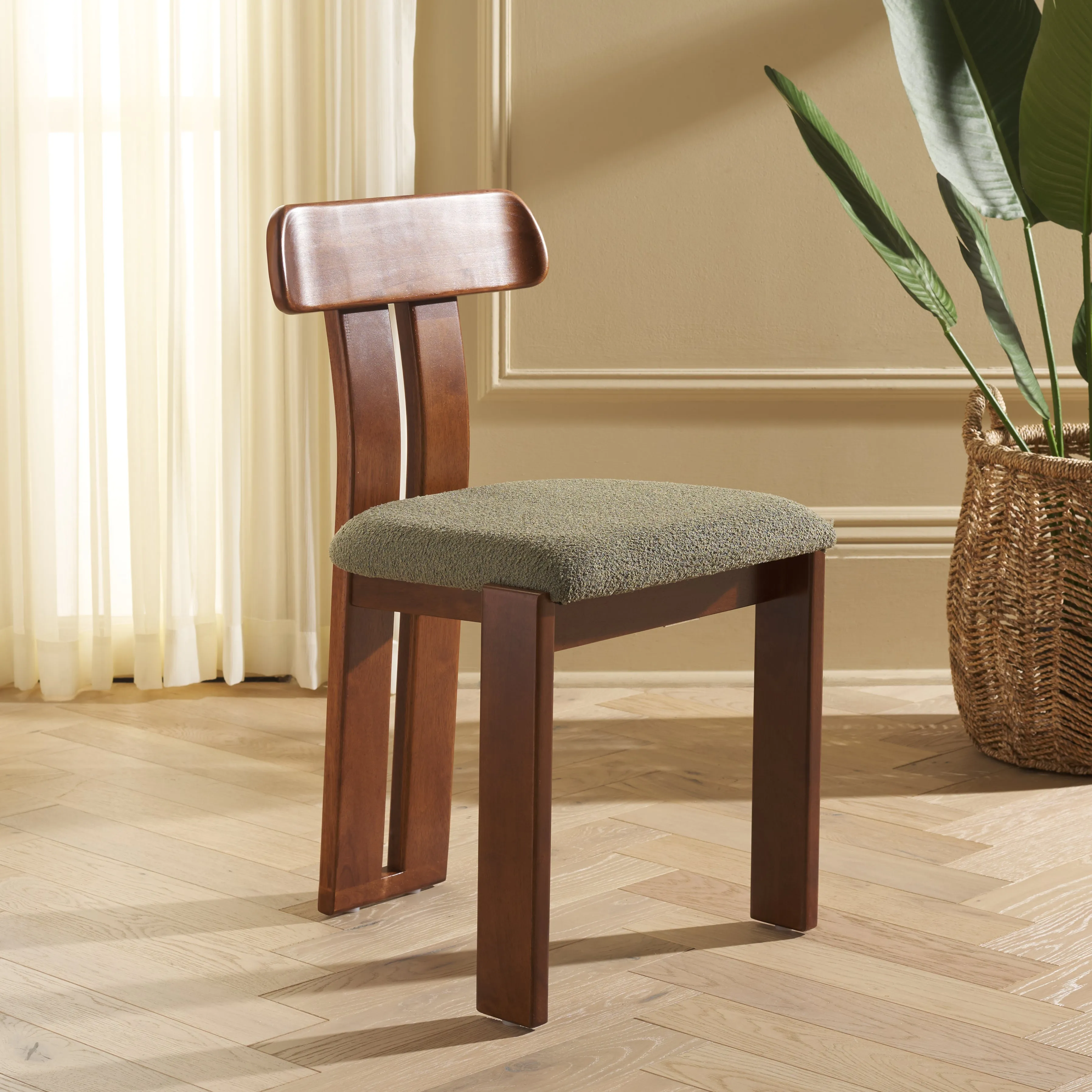 Safavieh Cayde Boucle Seat Dining Chair, DCH8806