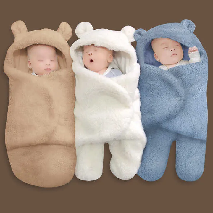 Sleeping bags for newborns . حقائب نوم للأطفال حديثي الولادة