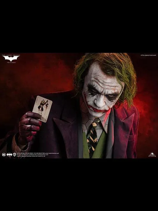 The Dark Knight Joker (Heath Ledger) Life Size Statue